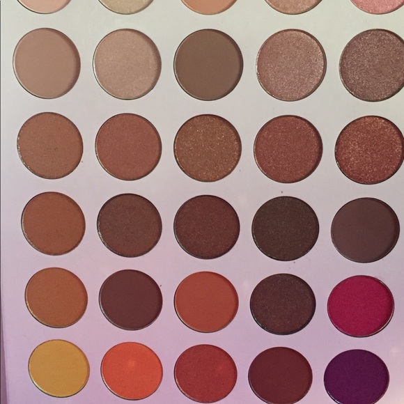 Makeup - Picture 2 of 3